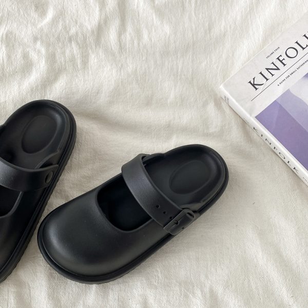 Retro Mary Jane Hole Shoes for Women - 2025 New Summer Outdoor Thick-Soled Closed-Toe Non-Slip Slippers in Y2K Style