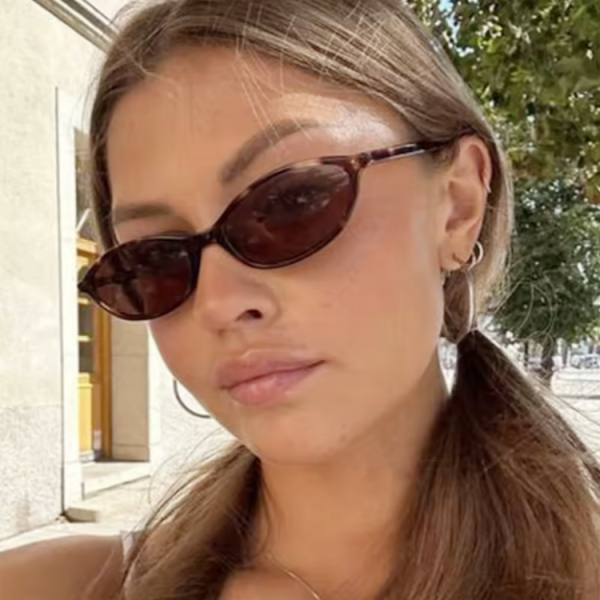 Retro Oval Narrow-Frame Sunglasses for Men and Women - Trendy Small Face Fit, Hip-Hop and Street Style, Ideal for Parties and Runway