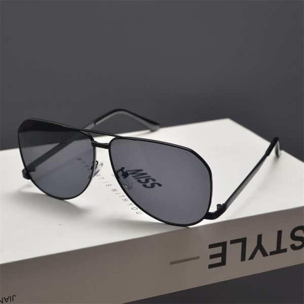 Retro Oversized Punk Double-Bridge Sunglasses for Women - High-End Round Face Frog Glasses for Hip-Hop and Party Style