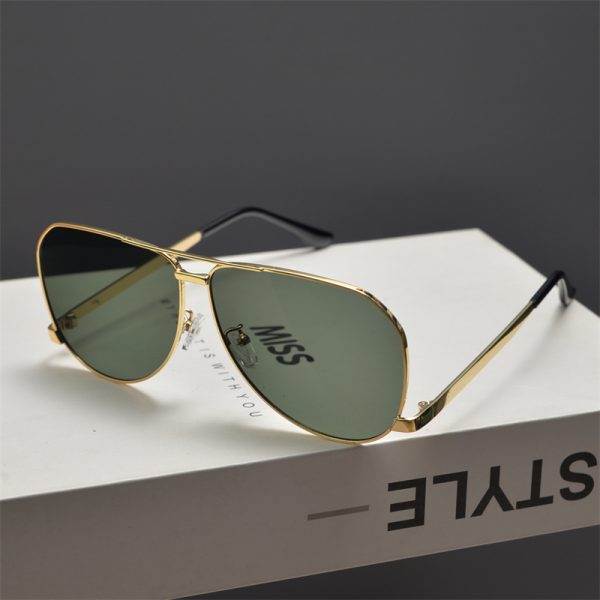 Retro Oversized Punk Double-Bridge Sunglasses for Women - High-End Round Face Frog Glasses for Hip-Hop and Party Style