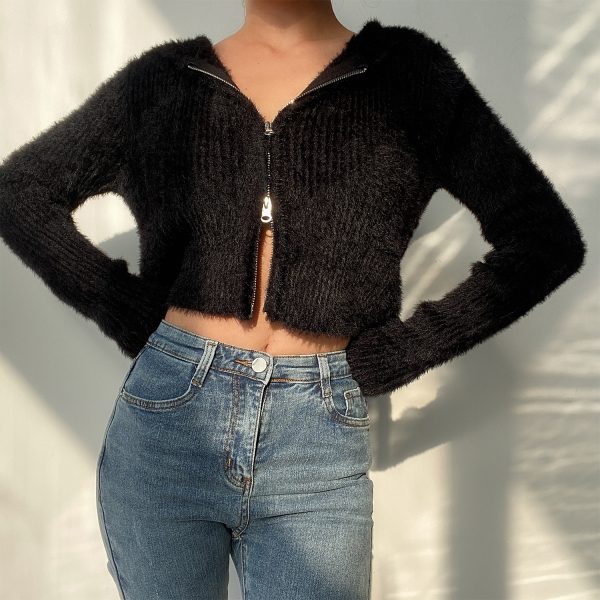 Retro Plush High-Waisted Slim Fit Hooded Knitted Cardigan Top - Cute European American Style