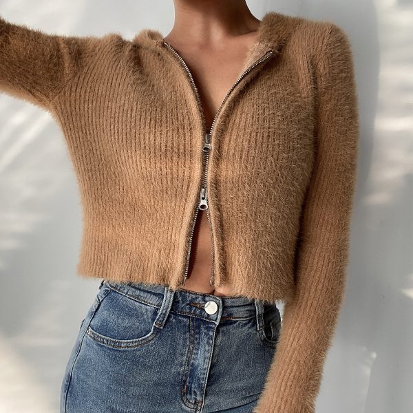 Retro Plush High-Waisted Slim Fit Hooded Knitted Cardigan Top - Cute European American Style