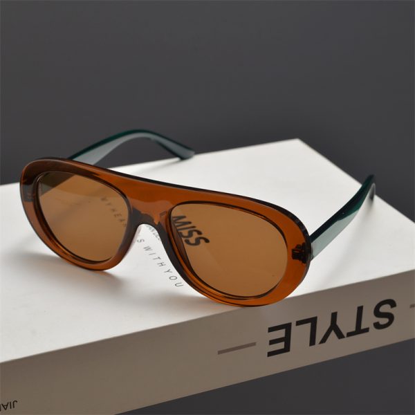Retro Round Face Frog Sunglasses in Orange Tea Color - Unisex Slimming Fashion for Hip-Hop & Party Style