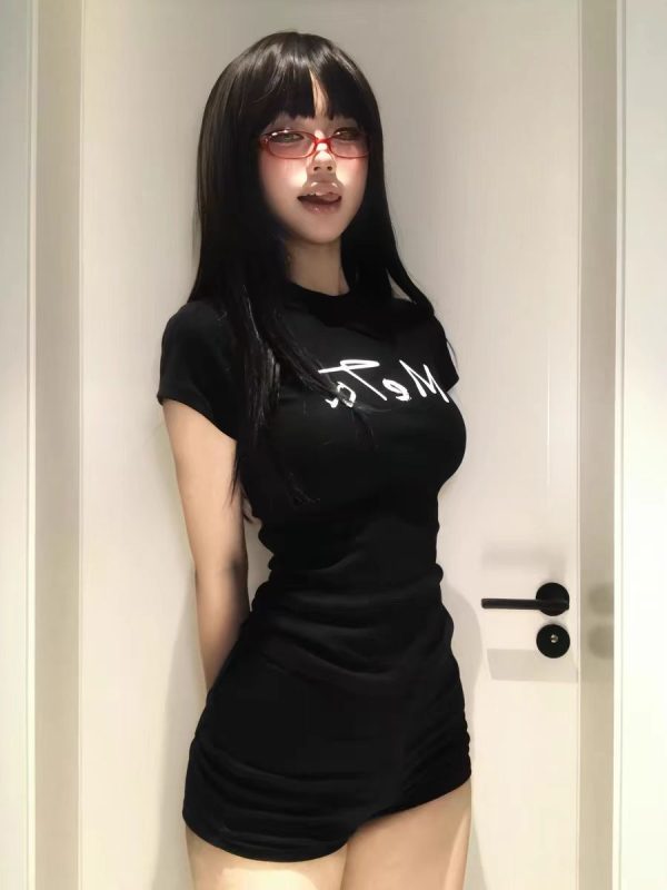 Retro Spicy Girl Letter Print Short Sleeve T-Shirt for Women - Waist-Cinching, Slim-Fit Stretchy Summer Top