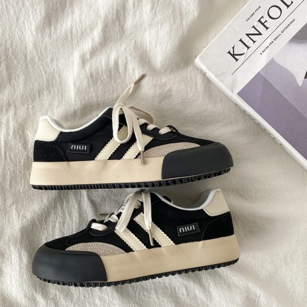 Retro Thick-Soled Women's Casual Sports Shoes - Versatile College Style for Spring 2025 - Trendy Y2K Inspired Footwear