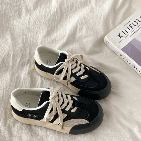 Retro Thick-Soled Women's Casual Sports Shoes - Versatile College Style for Spring 2025 - Trendy Y2K Inspired Footwear