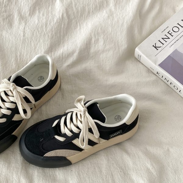Retro Thick-Soled Women's Casual Sports Shoes - Versatile College Style for Spring 2025 - Trendy Y2K Inspired Footwear