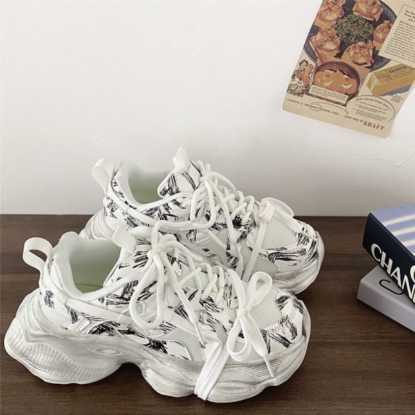 Retro Vintage Black Warrior Dad Shoes for Women - Thick-Soled Height-Increasing Sports Casual Sneakers, Trendy 2025 Style