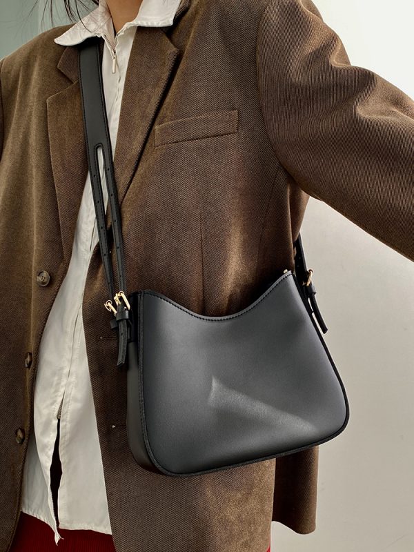 Retro Women's Underarm Saddle Bag - Versatile Crossbody Bag for Spring/Summer 2025, Trendy Niche Design, Chic and Stylish