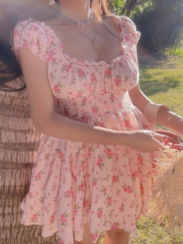 Romantic Floral Puff Sleeve Dress with French Square Neck - Handmade Hawaiian Style for Spring/Summer Vacation 2025