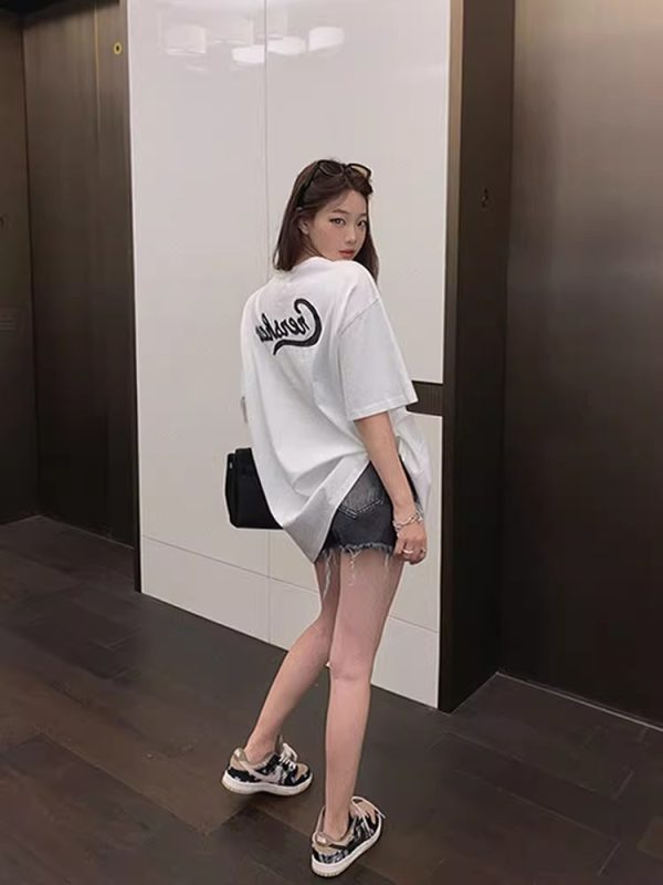 Rose Red Plus Size Loose Fit Cotton Short Sleeve T-Shirt for Women - Casual Mid-Length Top, Perfect for Everyday Wear