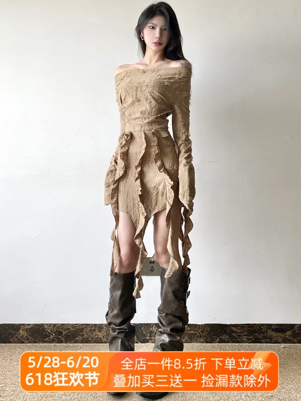Ruffled Fringe Denim Skirt for Women, Distressed Light Wash Short Skirt, Off-Shoulder Dress, Y2K Style, Boho Chic Fashion
