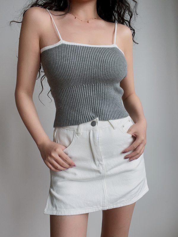 Sexy Minimalist Color-Blocking High-Waisted Knitted Camisole for Women - European American Style Slim-Fit Top