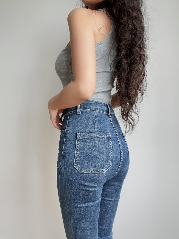 Sexy U-Neck Minimalist Basic Solid Color Stretchy Slim-Fit Thin Strap Tank Top - European American Style, Versatile Essential for 90s Y2K Fashion