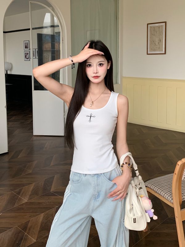 Slim Fit Cross Strap Tank Top for Women - American Style Sleeveless Sports Top - Summer Essential for Active Wear