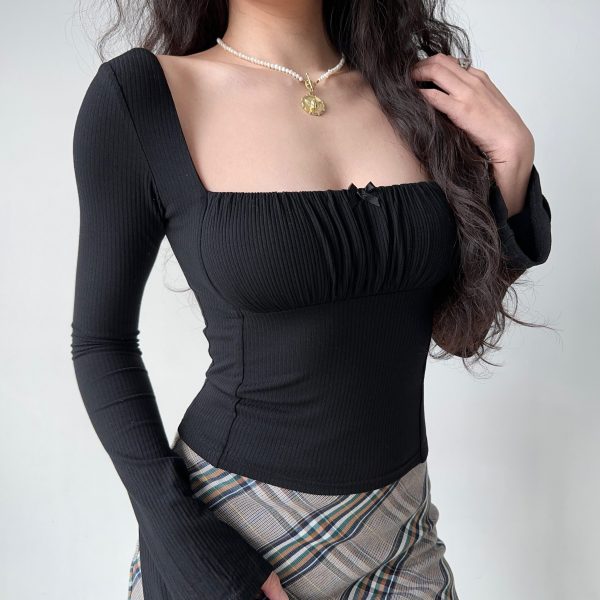 Slim Fit Long Sleeve Black T-Shirt for Women - Three-Dimensional Cut, Flattering Square Neck, European American Style