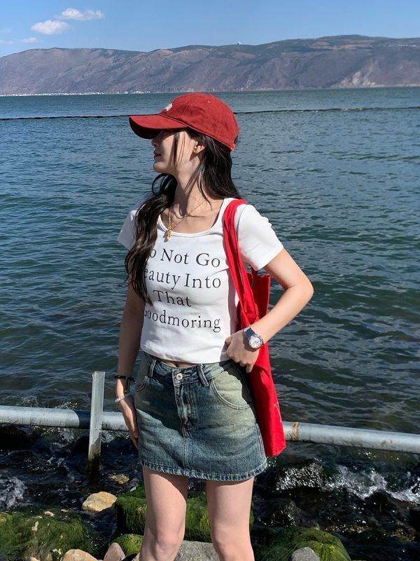 Slim Fit Square Neck Short Sleeve T-Shirt for Women - Trendy Summer Top, Casual Chic Style