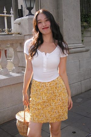 Slim-Fit White Knitted T-Shirt for Women, Short Sleeve with Button Detail, French Style, Chest-Highlighting Design