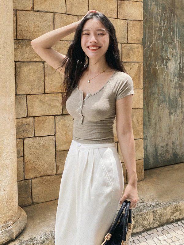 Slim-Fit White Knitted T-Shirt for Women, Short Sleeve with Button Detail, French Style, Chest-Highlighting Design
