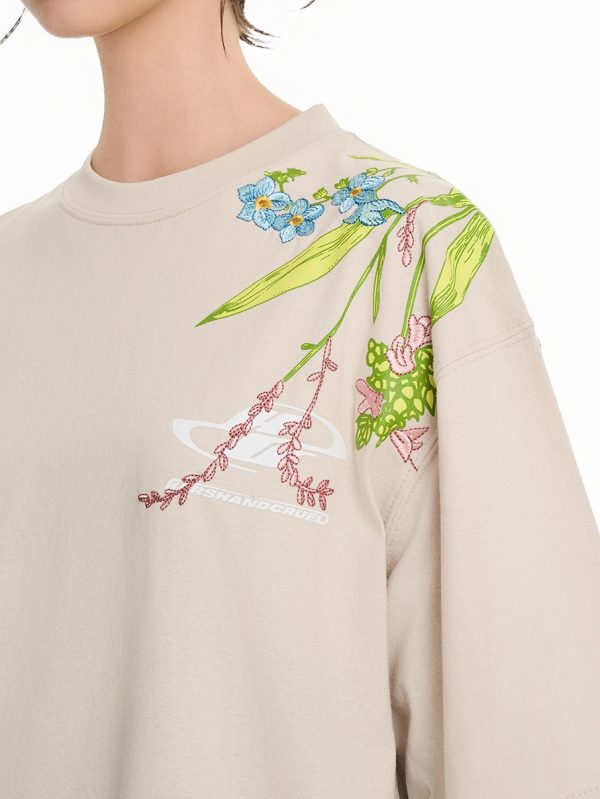 Smoke Gray Short Sleeve T-Shirt with Floral Embroidery - Chinese Style Streetwear for Couples - Trendy 90s Inspired Fashion