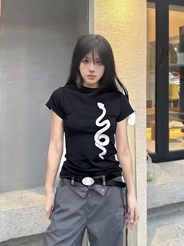 Spicy Girl Snake Print Black Short-Sleeve T-Shirt for Women - Slim Fit Summer Top, Versatile American Style Fashion