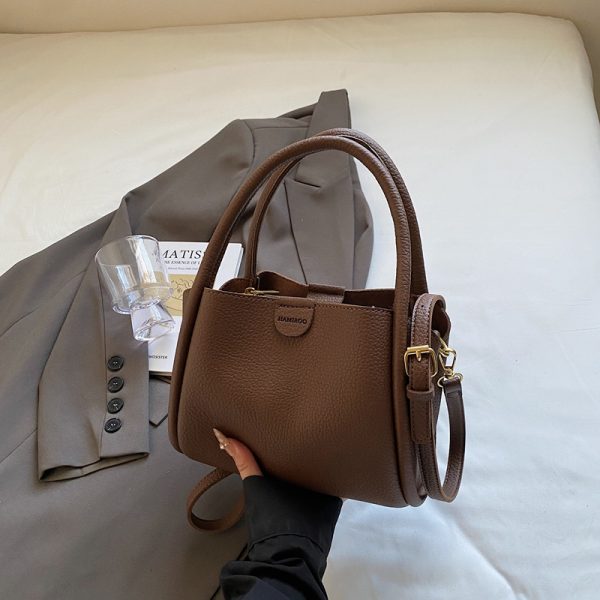 Spring 2025 High-End Versatile Tote Bucket Bag - Simple Casual Shoulder & Crossbody Bag for Work and Everyday Use