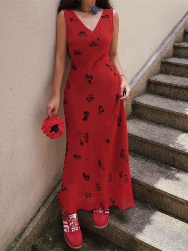 Stunning Red Floral Mermaid Dress - Handmade Draped V-Neck, Waist-Cinching, Perfect for Vacation & Summer Events
