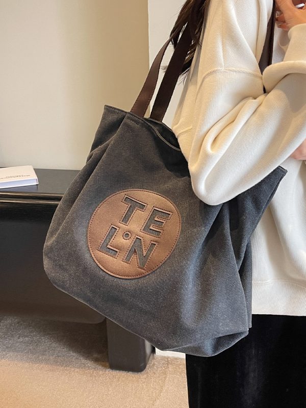 Stylish Large Capacity Canvas Commuter Bag for Women - Artistic Casual Shoulder Bag for Autumn Winter 2025, Versatile Everyday Use