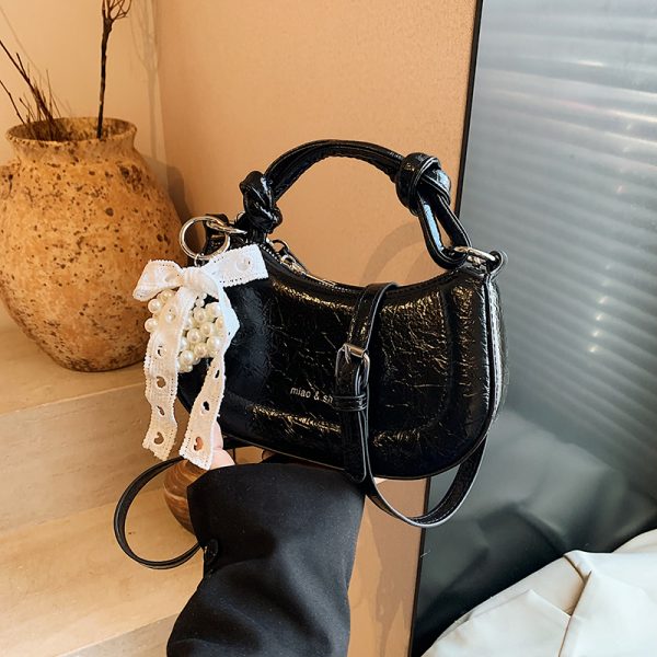 Stylish Minimalist Crossbody Saddle Bag for Women - Versatile 2025 Summer Handbag for Commuting and Everyday Use