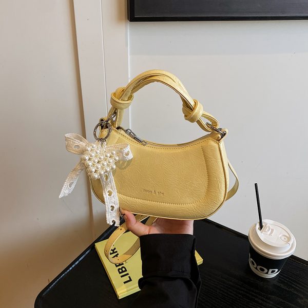 Stylish Minimalist Crossbody Saddle Bag for Women - Versatile 2025 Summer Handbag for Commuting and Everyday Use