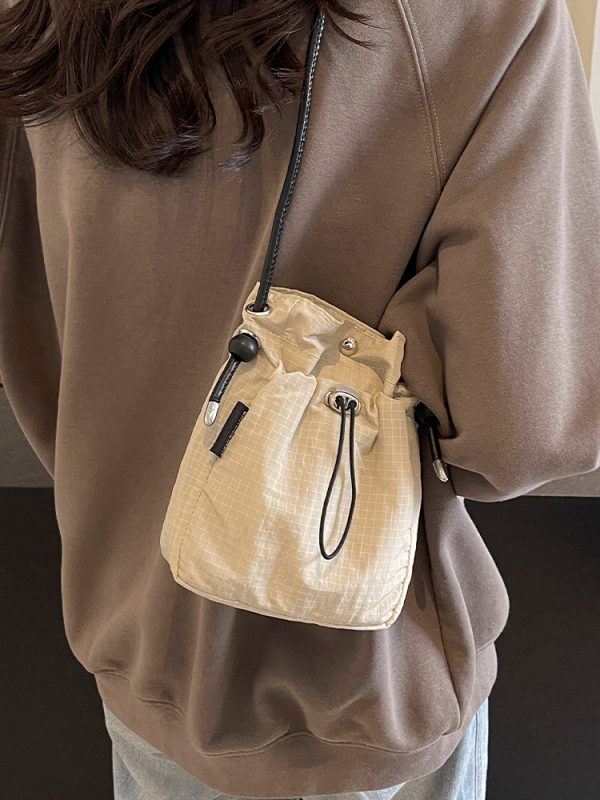 Summer 2025 Women's Casual Crossbody Bag, Trendy Bucket Shoulder Bag for Phones, Stylish Leisure Tote