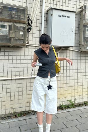 Summer 2025 Women's White Loose Casual Wide-Leg Denim Shorts - Trendy American Style for Effortless Y2K Fashion