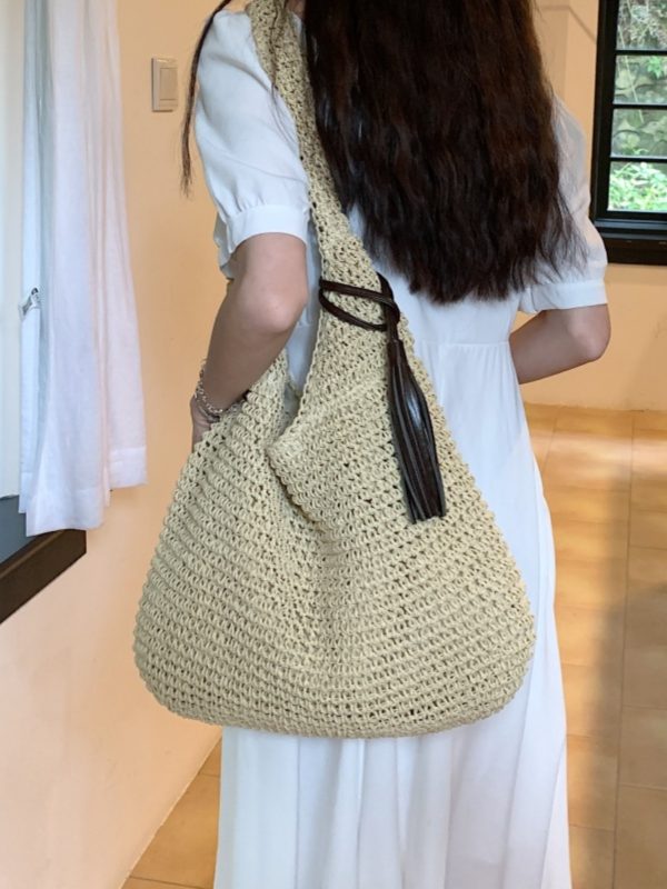 Summer 2025 Woven Tote Bag for Women - Large Capacity Seaside Vacation Shoulder Bag, Stylish Commuting Accessory