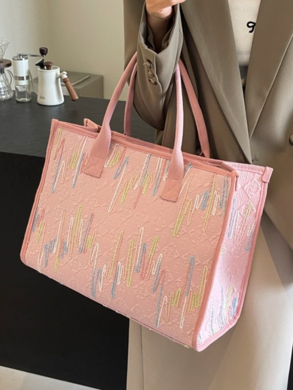Summer Large Capacity Women's Travel Tote Bag - Chic Shoulder Bag for Commuting, Shopping, and Short Trips