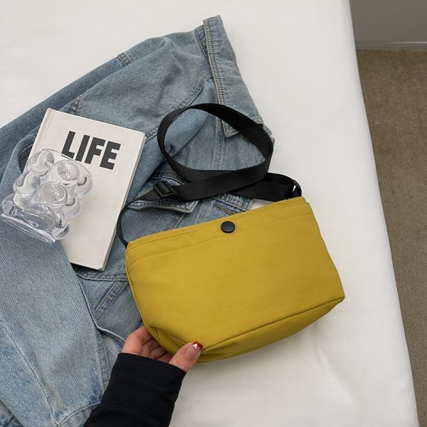 Summer Minimalist Lightweight Crossbody Bucket Bag for Women - Versatile Zipper Phone Bag for Commuting and Daily Use