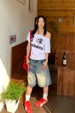 Summer Off-Shoulder Dog Print T-Shirt for Women - Slim Fit American Letter Short Sleeve Top, Casual Fashion