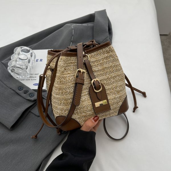 Summer Retro Color-Blocking Straw Bucket Bag for Women - Versatile Crossbody Bag for Beach Vacation and Casual Outings