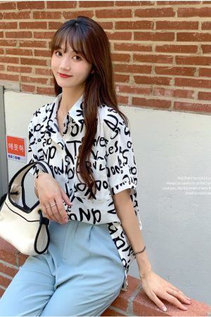 Summer Short Sleeve Shirt for Women, Casual Letter Print Beach Top, Hong Kong Style INS Design, Trendy Summer Fashion