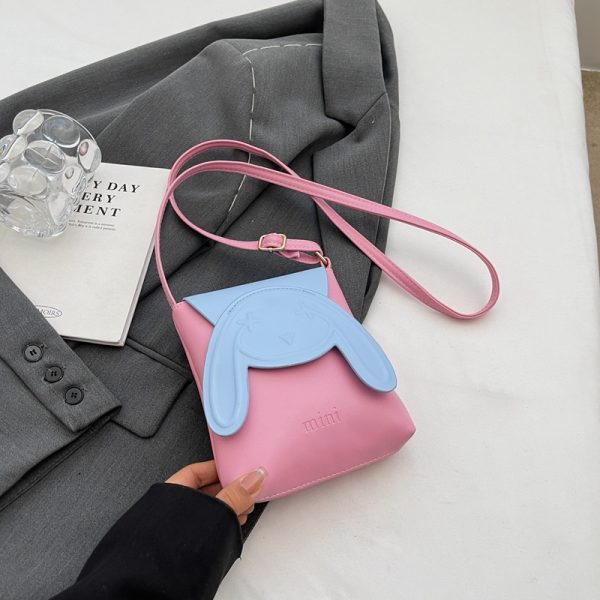 Summer Silver Crossbody Phone Bag for Women - Cute Mini High-End Niche Walking Bag for 2025 Fashion