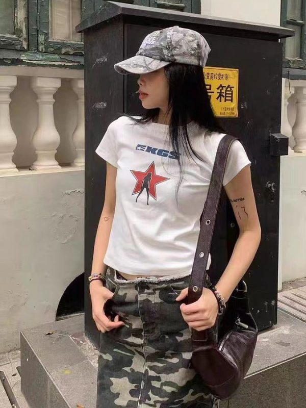 Summer Star Print Sexy Shoulder T-Shirt for Women - Retro Slim Fit Short Sleeve Round Neck Top in 90s Style