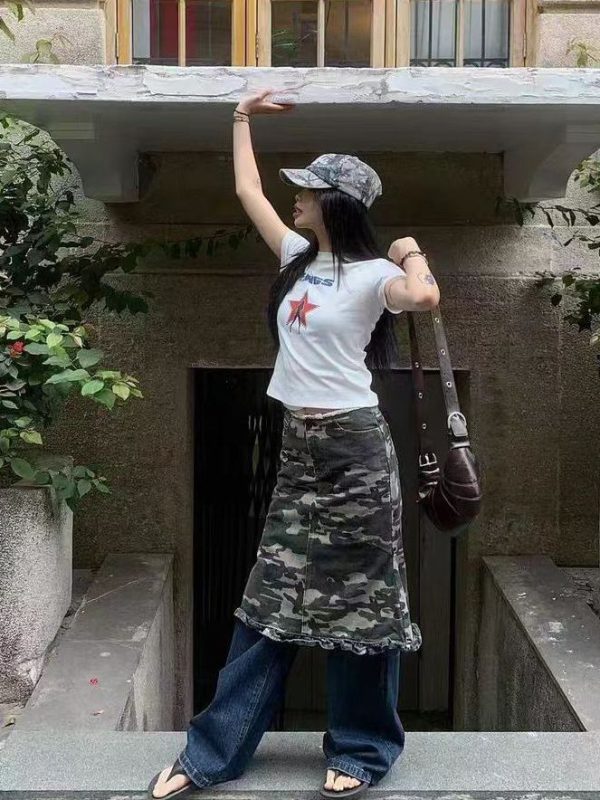 Summer Star Print Sexy Shoulder T-Shirt for Women - Retro Slim Fit Short Sleeve Round Neck Top in 90s Style