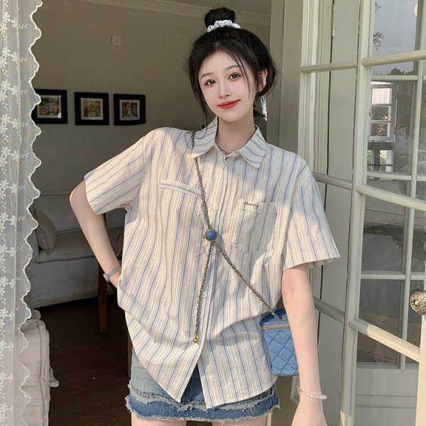 Summer Striped Short Sleeve Shirt for Women, Casual Loose Blouse, Versatile Top, Trendy Fashion for Students, 2025 Style