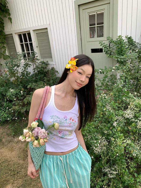 Summer Sweet Hand-Painted Floral Camisole for Women - Slim Fit Sleeveless Short Crop Top, Perfect for 90s and Y2K Styles