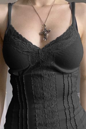 Sweet Lace Split Slimming Camisole Top for Women - Casual Versatile Spring Style, Perfect for 90s and Y2K Fashion