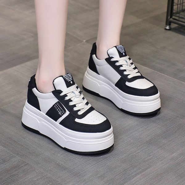 Thick-Soled Black and White Panda Sneakers for Women, Hidden Height Increase, Versatile Sports Shoes for Short Women, Trendy 2024 Style