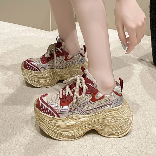 Thick-Soled Dad Shoes for Women - Summer Height-Increasing Mesh Casual Sneakers, Breathable Sports Shoes for Petite Figures, 2024