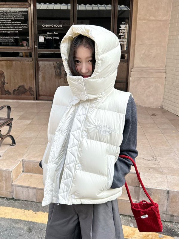 Thickened Warm Slim Fit Hooded Vest Jacket - Trendy Winter Outerwear with Slogan Design for Effortless Style
