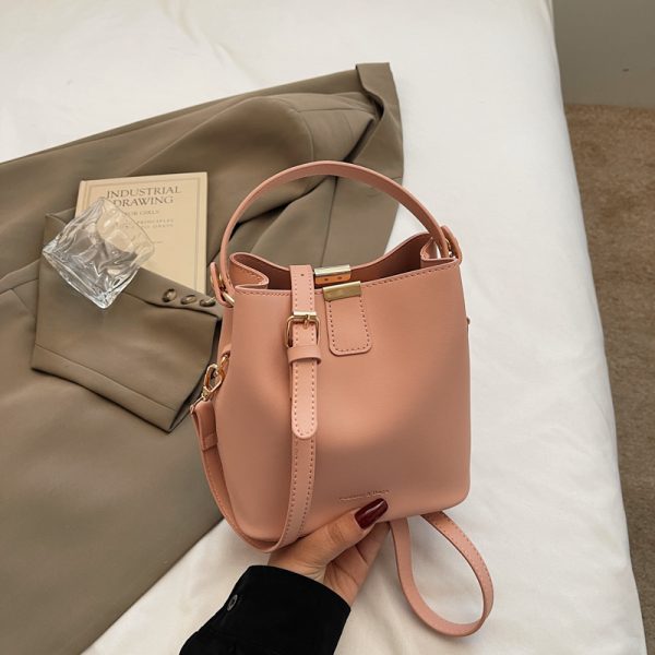 Trendy 2025 High-End Shoulder Bag - Versatile Summer Crossbody Bucket Bag for Work and Everyday Use