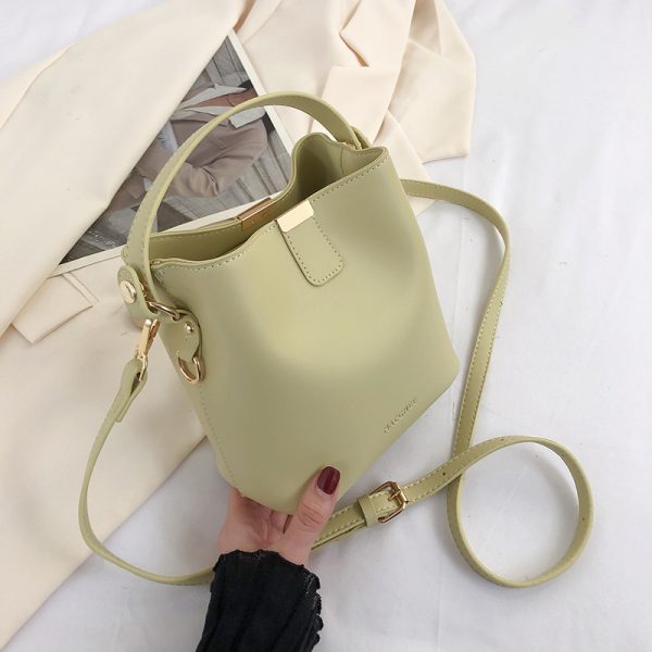 Trendy 2025 High-End Shoulder Bag - Versatile Summer Crossbody Bucket Bag for Work and Everyday Use