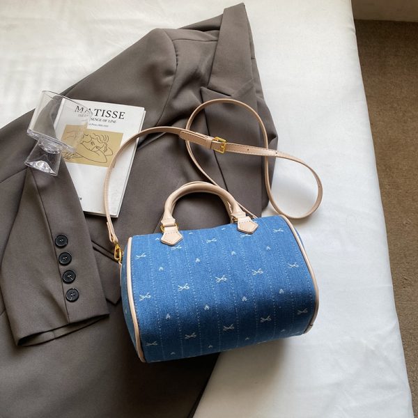 Trendy 2025 Summer Boston Bag - Casual Shoulder Bag with Bow Print, Small Design, Perfect for Y2K and Korean Style Fashion